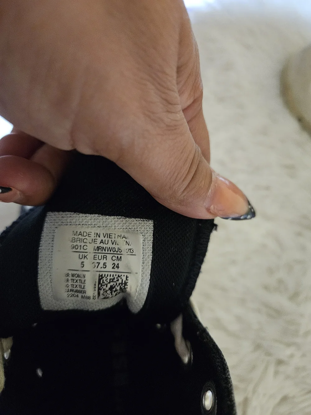 Converse Chuck Taylor All Star High Top Sneakers - Black